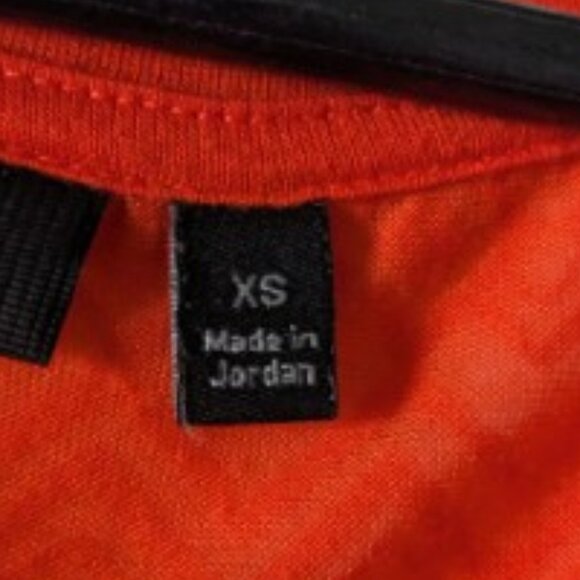 APT 9 sleeveless top - Picture 5 of 6